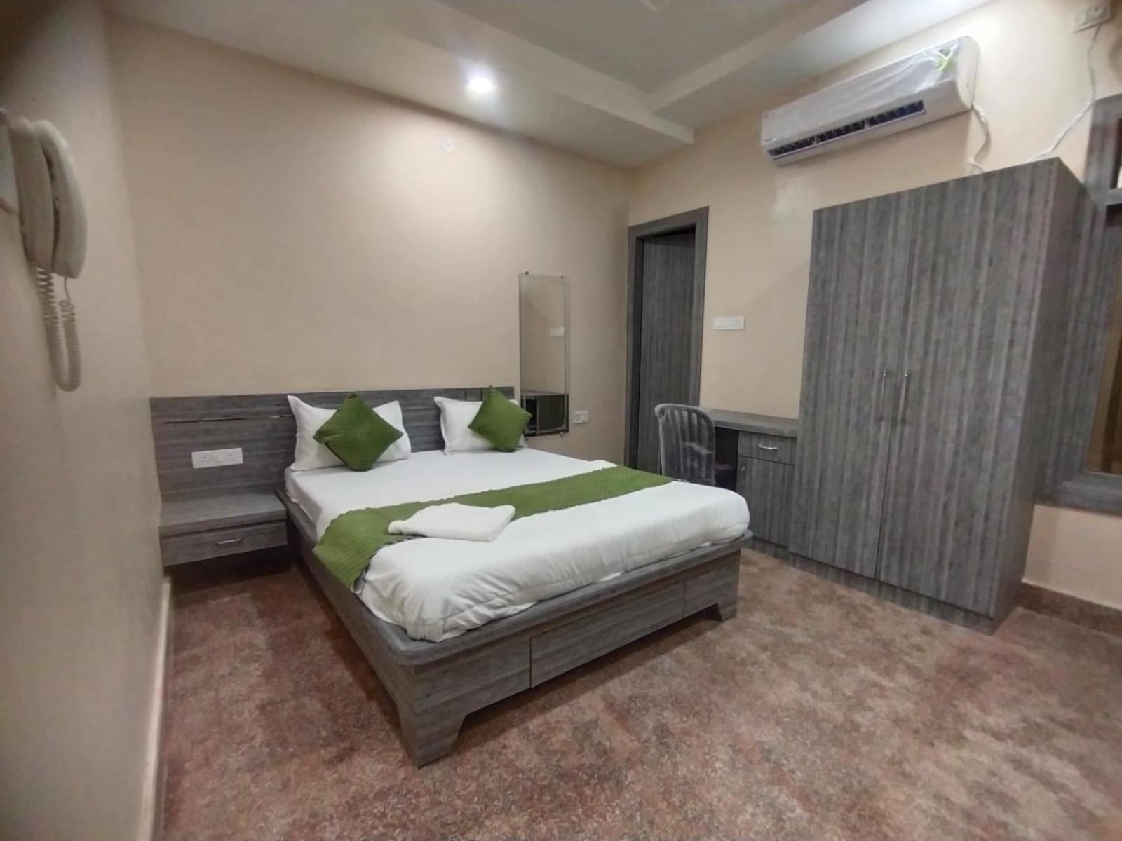 Hotel Utsav Palace Kanpur Exterior foto